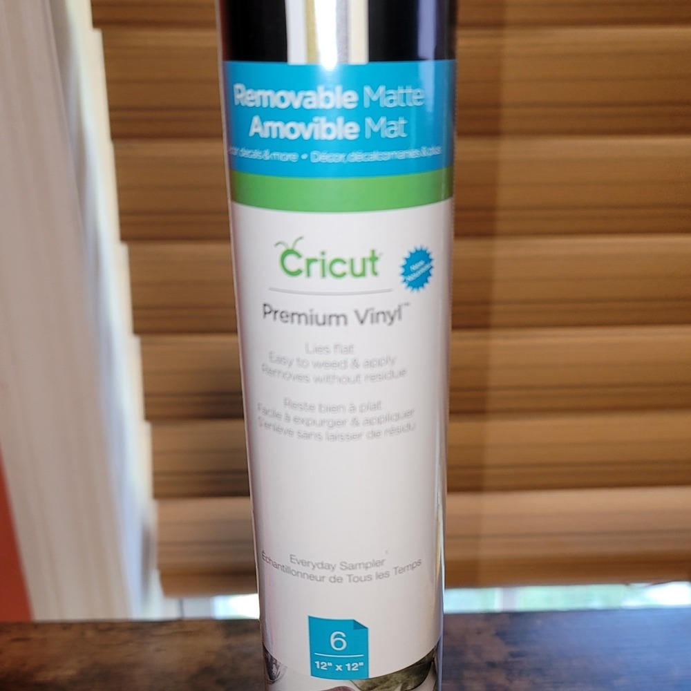 Cricut 2004314 Premium Vinyl™ Sampler, Everyday - Removable 6 sheets 12" x 12"‎